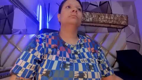 Snapshot of miacapucci1 chatting on October 2, 3:38 am online show from October 2, 3:38 am