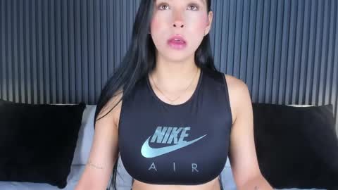 mia online show from June 2, 7:38 pm