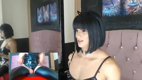 Snapshot of miacolushy1 chatting on September 22, 9:19 pm Mia Colushy1 online show from September 22, 9:19 pm
