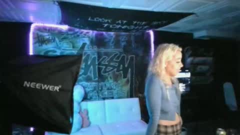 miaellababy online show from October 20, 3:55 am