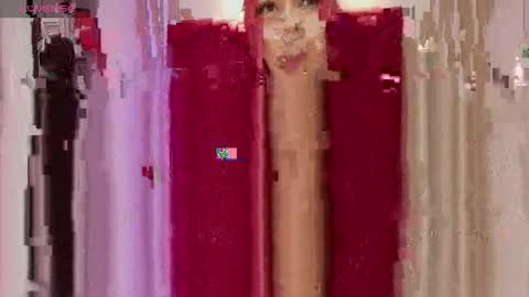 Mia  online show from April 4, 8:05 pm