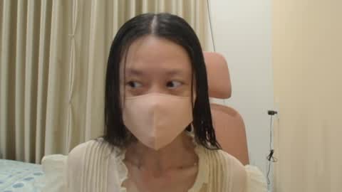 miahchan68 online show from April 14, 1:58 pm