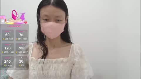 miahchan68 online show from October 7, 6:59 pm