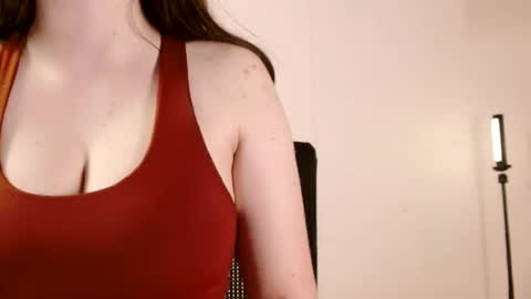 Mia online show from April 13, 9:41 pm