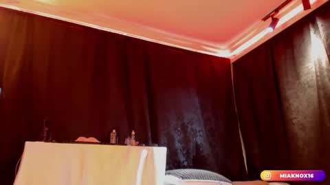 Mia online show from March 24, 12:27 am