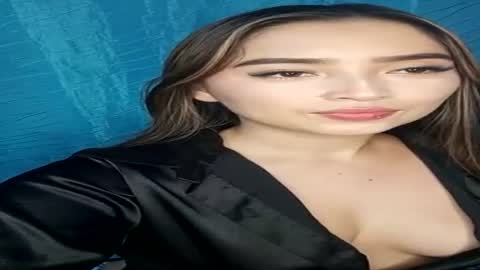 miakolins online show from August 1, 3:19 am