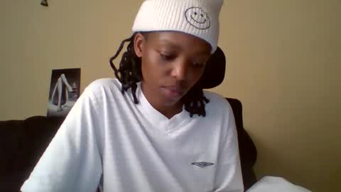 Muffin online show from May 7, 1:40 pm
