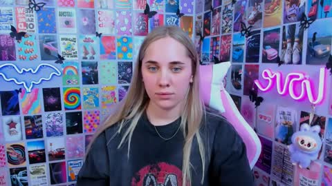 miamilas online show from April 8, 3:26 pm