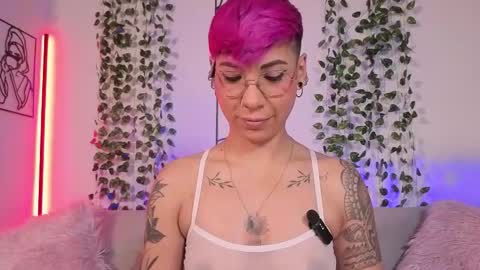 Mia Morgann online show from March 6, 11:09 am