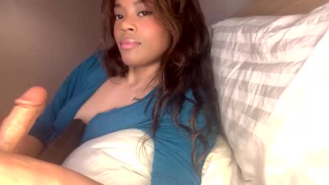 MiaMuffn online show from December 12, 3:48 pm