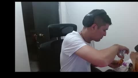 miaou_miaou online show from April 10, 2:28 am