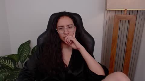 MIAPORTMANN online show from February 27, 2:21 pm