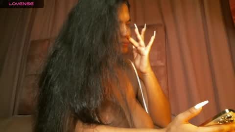 miasaandovaal 22 online show from May 17, 9:24 pm