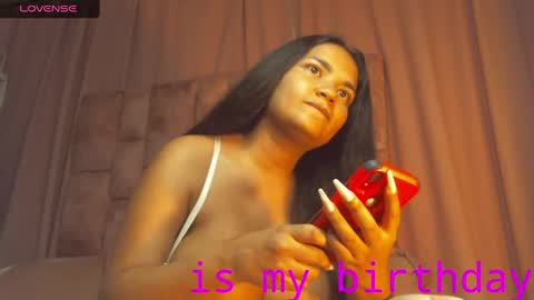 miasaandovaal 22 online show from May 13, 9:13 pm
