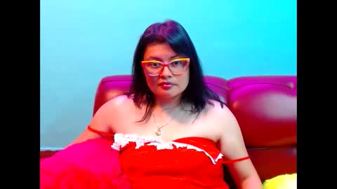 mia online show from May 31, 7:07 am