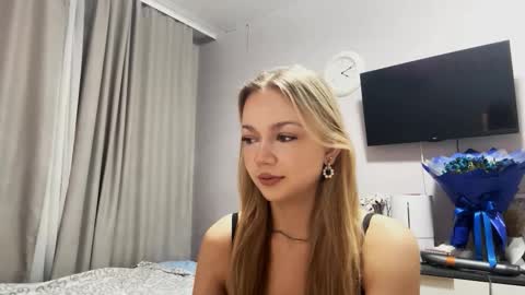 Milana online show from February 22, 7:38 pm