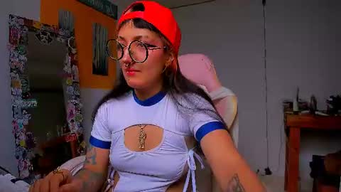 Juanita online show from July 16, 10:22 pm