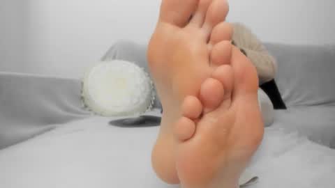 Goddess M online show from January 9, 9:09 pm