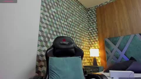 Snapshot of michael_magno chatting on February 26, 10:38 am Michael Stevens online show from February 26, 10:38 am