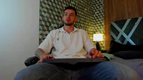 Snapshot of michael_magno chatting on March 2, 7:56 pm Michael Stevens online show from March 2, 7:56 pm