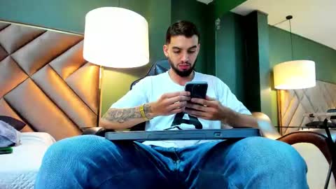 Snapshot of michael_magno chatting on October 16, 8:51 pm Michael Stevens online show from October 16, 8:51 pm