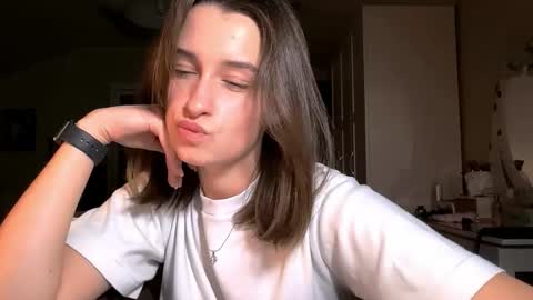 Emily online show from November 25, 3:00 pm