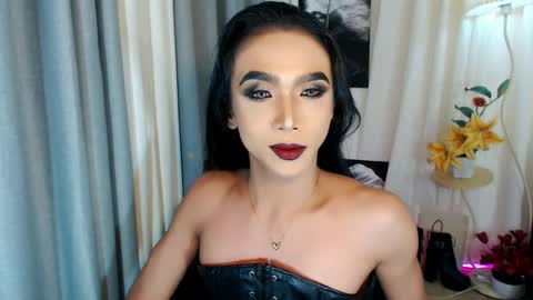 michaelagoddess online show from May 10, 5:08 pm