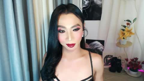michaelagoddess online show from May 22, 5:42 pm