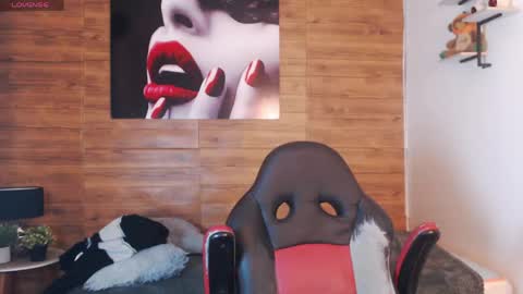 michaelkoiv online show from April 18, 11:34 am