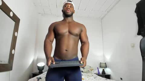 michaell_donnovann online show from June 5, 6:57 pm