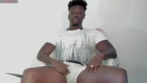 Snapshot of michaell_james chatting on September 29, 7:02 pm Michaell online show from September 29, 7:02 pm