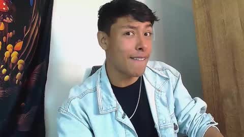 Snapshot of michaelstones chatting on March 5, 2:34 pm michaelstones online show from March 5, 2:34 pm