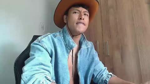 Snapshot of michaelstones chatting on March 11, 5:46 pm michaelstones online show from March 11, 5:46 pm
