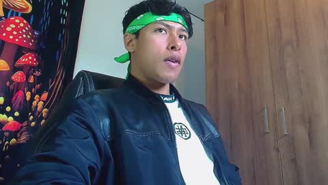 Snapshot of michaelstones chatting on February 6, 1:54 pm michaelstones online show from February 6, 1:54 pm