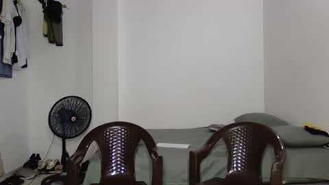 MichelandDavid online show from November 5, 10:45 pm