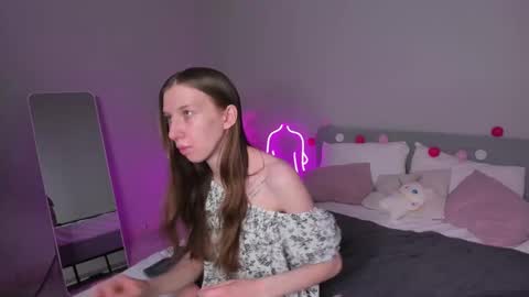 michele_mack online show from March 7, 3:08 am