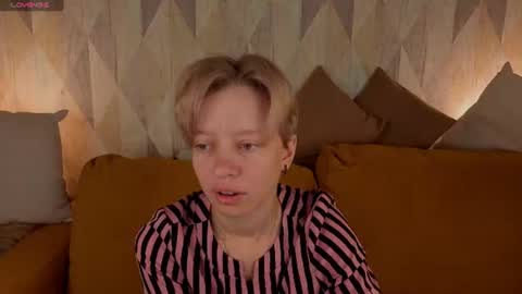 michelle_blond online show from July 8, 1:09 am