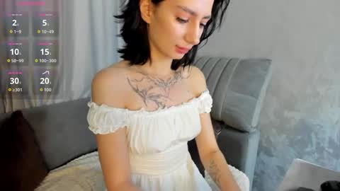 ichelle online show from October 13, 1:51 am