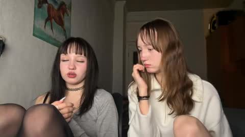 Snapshot of michelle_neely chatting on September 15, 2:40 pm michelle_neely online show from September 15, 2:40 pm