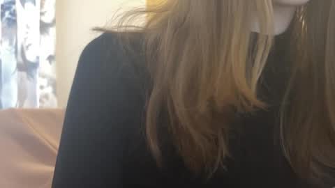 Snapshot of michelle_neely chatting on September 29, 6:23 am michelle_neely online show from September 29, 6:23 am