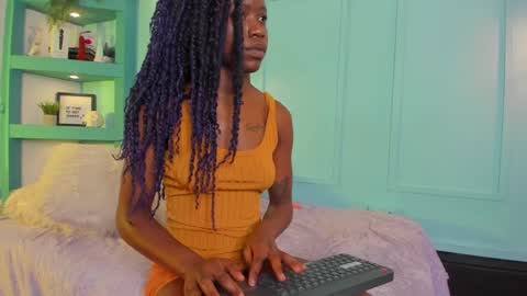 michellepose online show from September 9, 7:36 pm