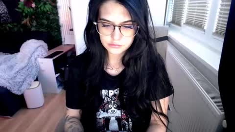 michellerossee online show from November 25, 8:13 am