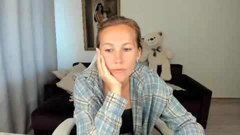 Michelle online show from August 3, 4:58 am