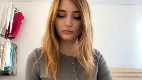 Jenny online show from May 26, 1:39 pm