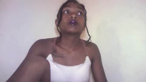 michou_69 online show from May 28, 6:55 am
