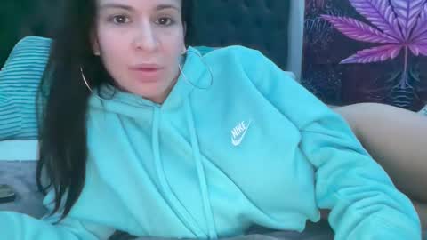 Skye online show from March 6, 4:41 am