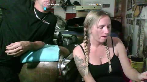 Snapshot of mickey85knoxx chatting on October 12, 4:38 am mickey85knoxx online show from October 12, 4:38 am