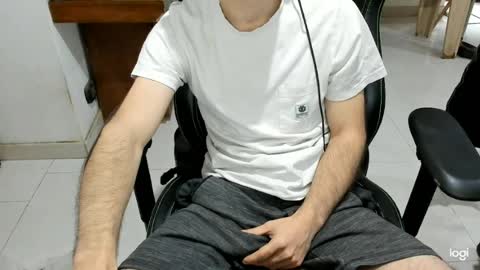 microfama00 online show from June 12, 12:37 pm