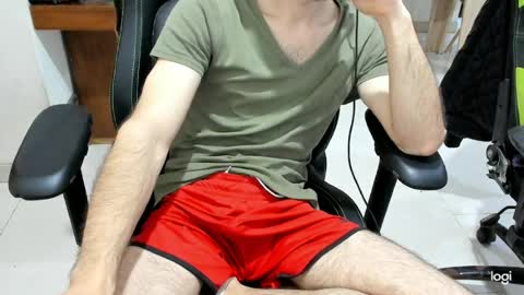 microfama00 online show from June 19, 4:51 am