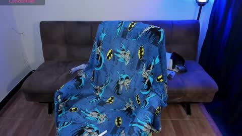 Snapshot of midnight07_ chatting on February 5, 3:23 am Blue online show from February 5, 3:23 am